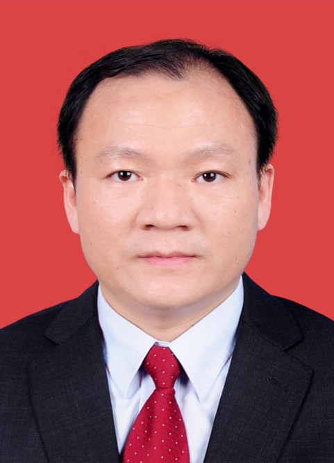 汤老师.jpg 汤老师.jpg